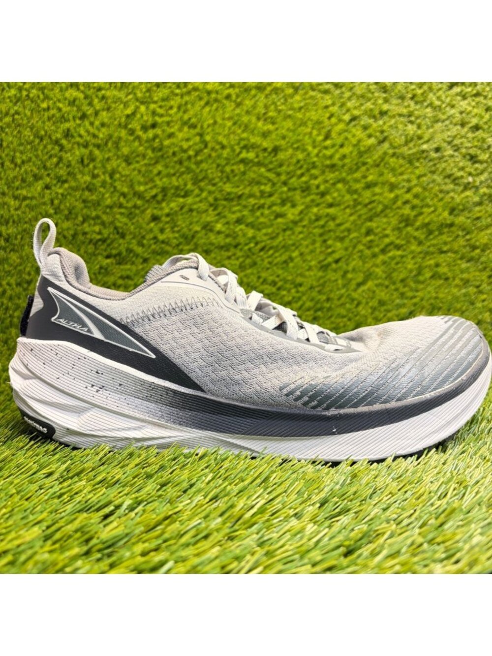 Altra Experience Wild 2 Womens Size 11 Gray Athletic Running Shoes Sneakers